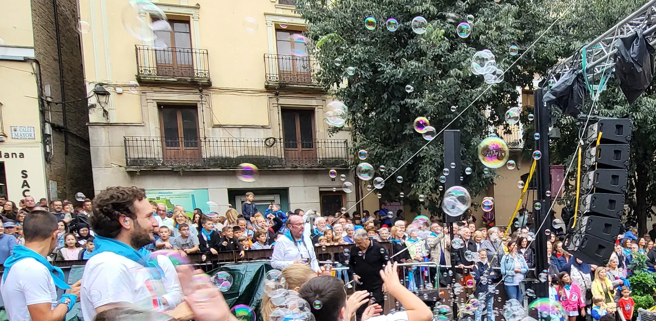Codetazo infantil con el que Monzón ha iniciado las fiestas de San Mateo 2024. Foto Mercedes Manterola