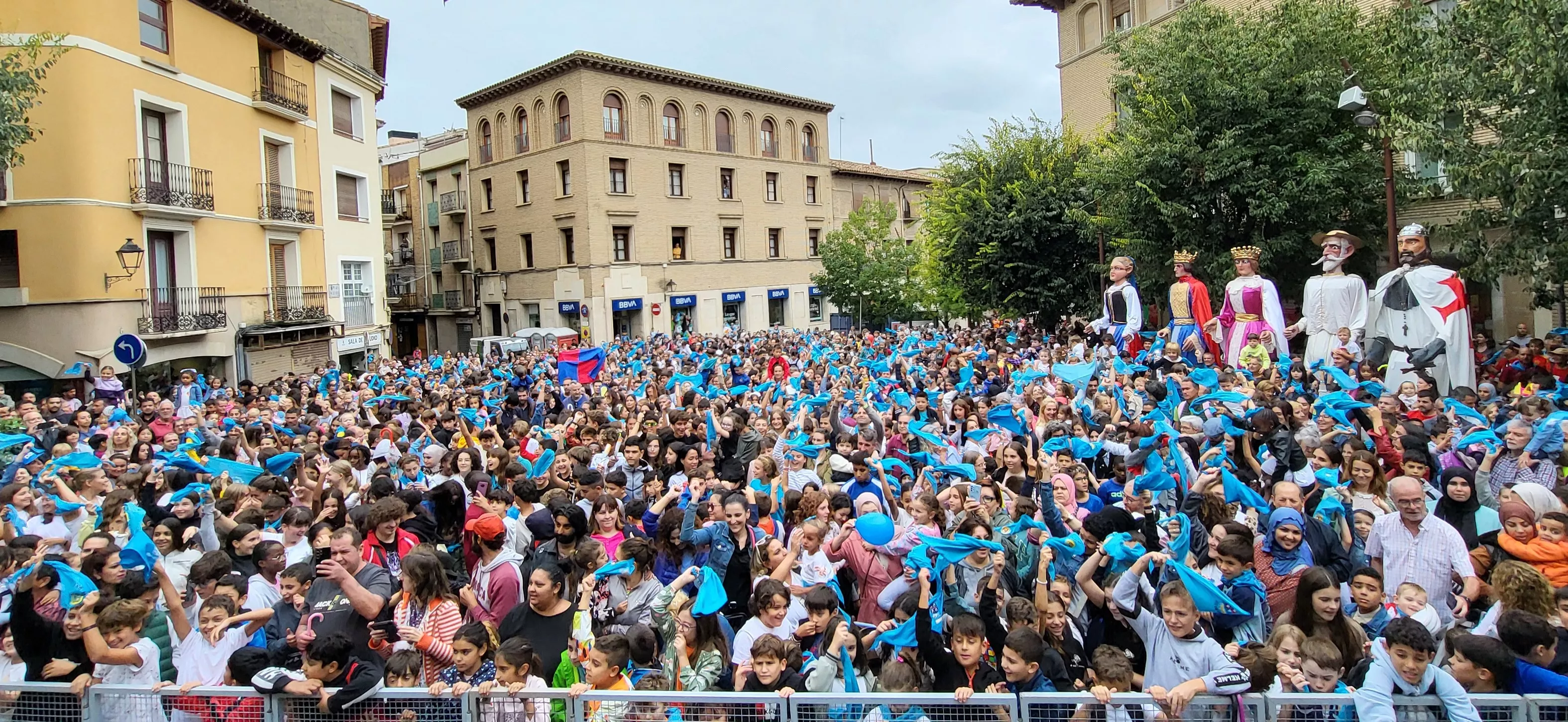 Codetazo infantil con el que Monzón ha iniciado las fiestas de San Mateo 2024. Foto Mercedes Manterola