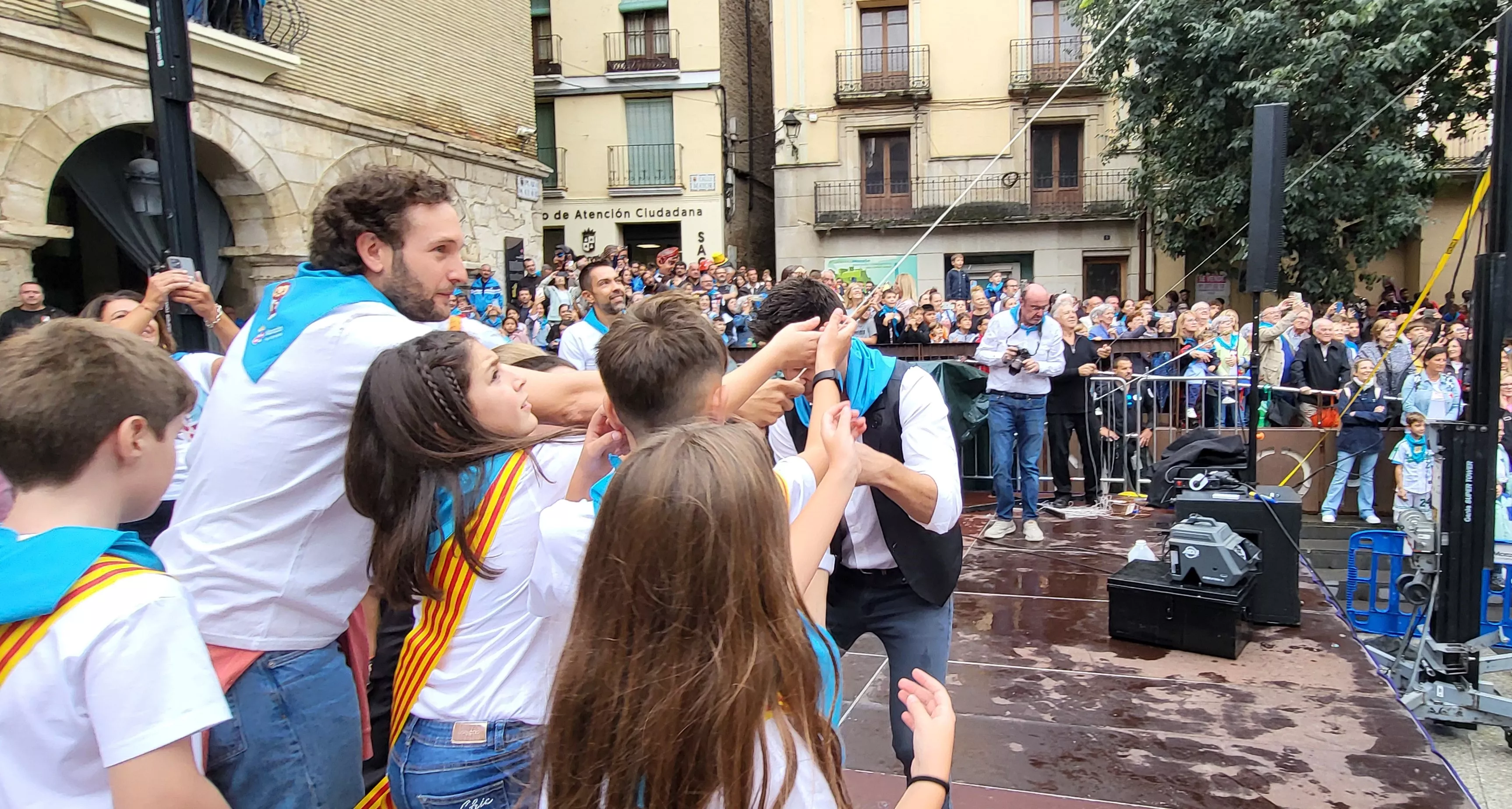 Codetazo infantil con el que Monzón ha iniciado las fiestas de San Mateo 2024. Foto Mercedes Manterola