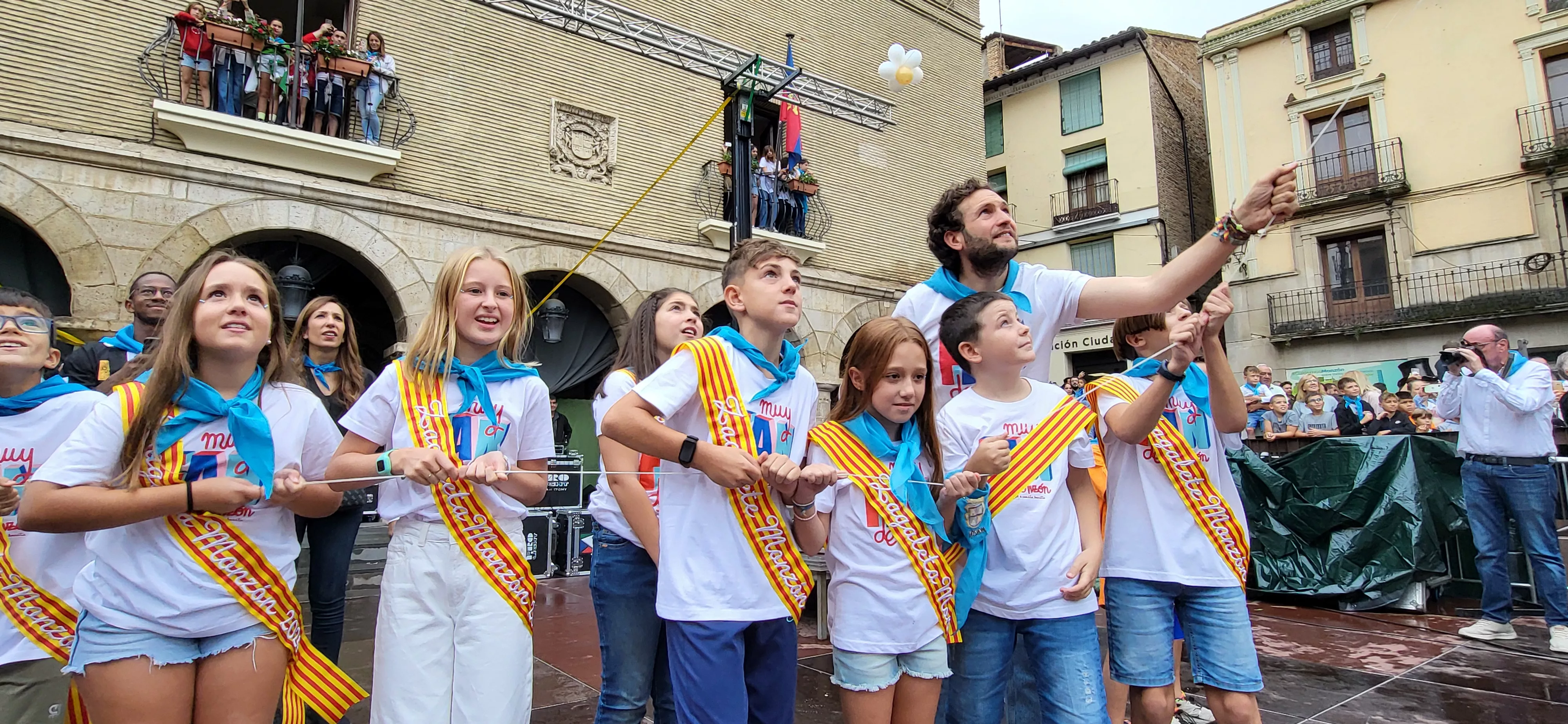 Codetazo infantil con el que Monzón ha iniciado las fiestas de San Mateo 2024. Foto Mercedes Manterola