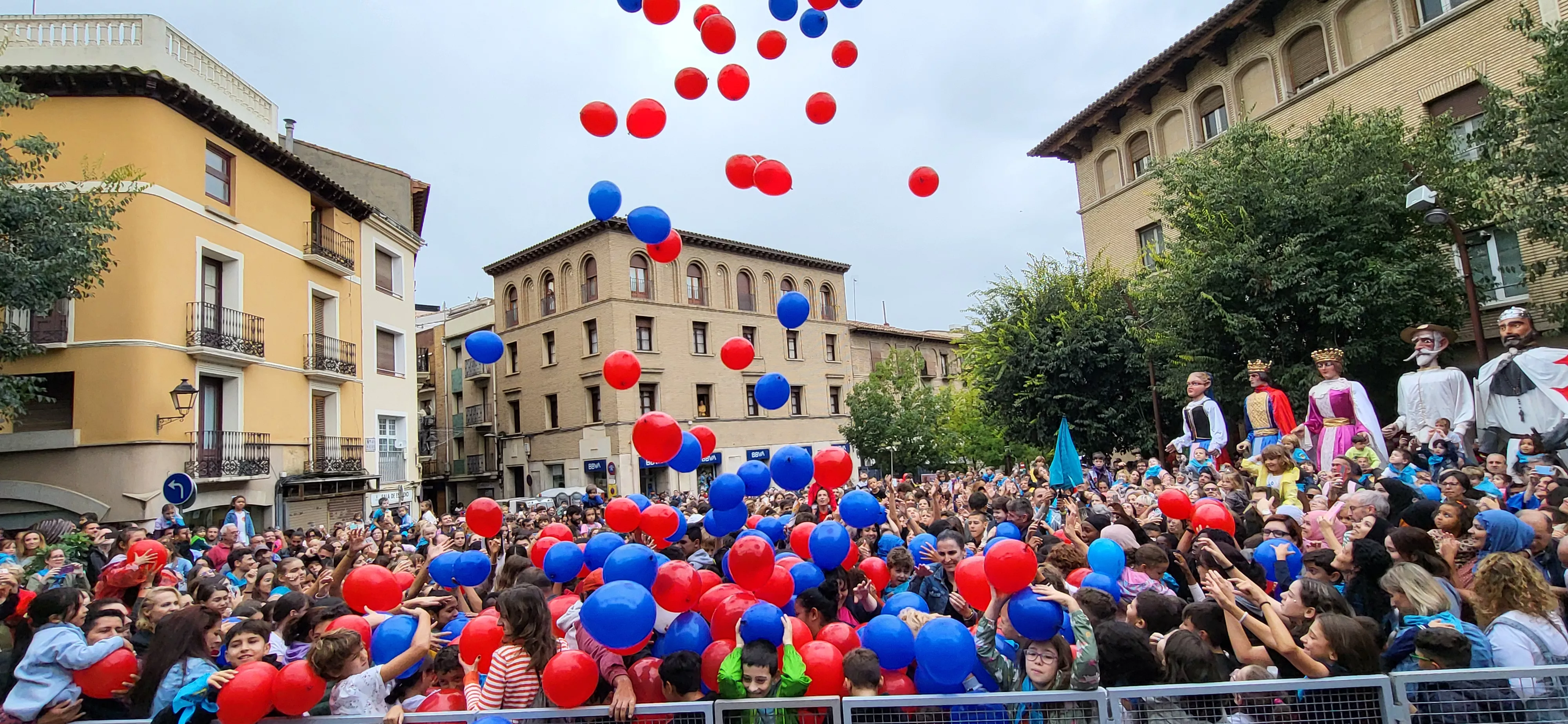 Codetazo infantil con el que Monzón ha iniciado las fiestas de San Mateo 2024. Foto Mercedes Manterola