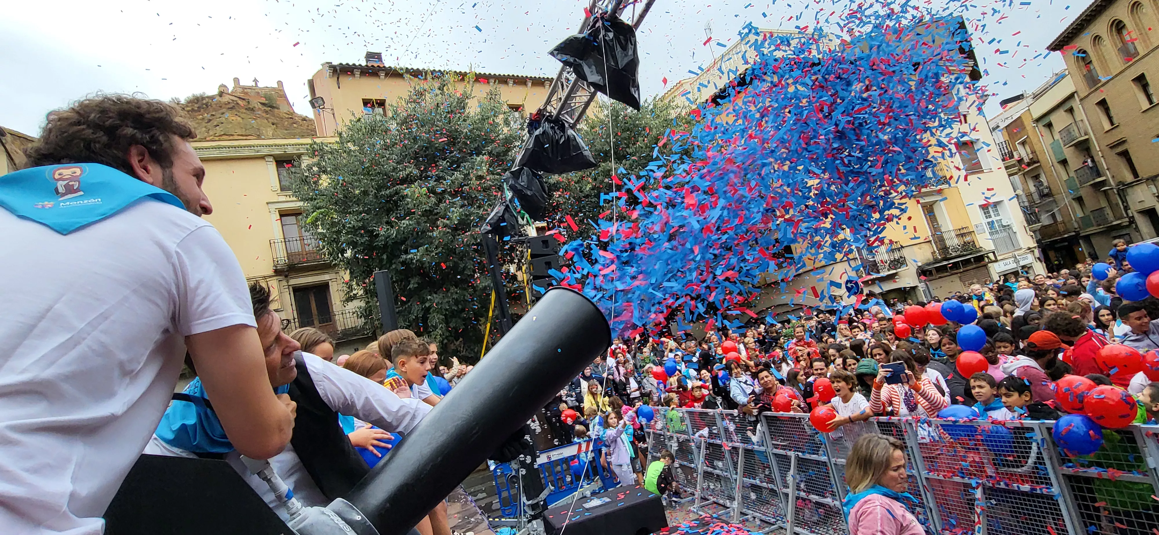 Codetazo infantil con el que Monzón ha iniciado las fiestas de San Mateo 2024. Foto Mercedes Manterola