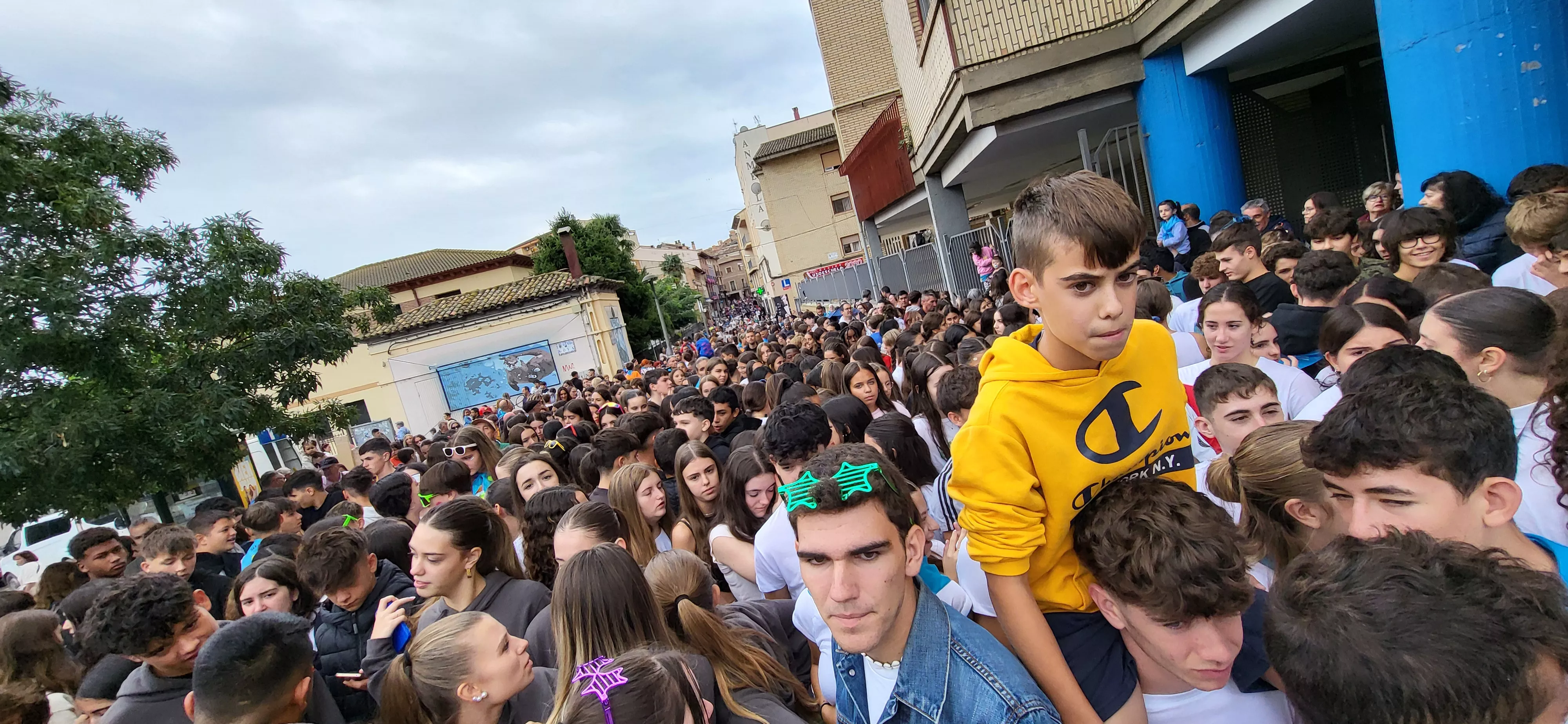 Codetazo infantil con el que Monzón ha iniciado las fiestas de San Mateo 2024. Foto Mercedes Manterola