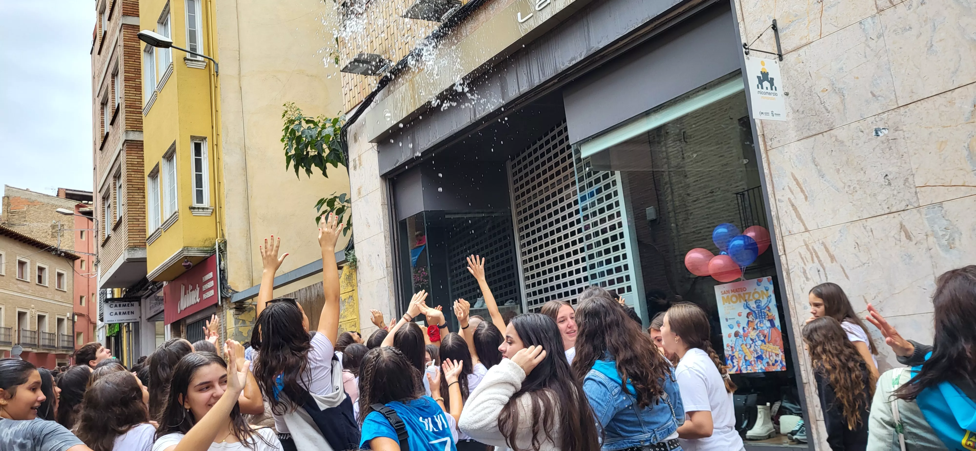 Codetazo infantil con el que Monzón ha iniciado las fiestas de San Mateo 2024. Foto Mercedes Manterola