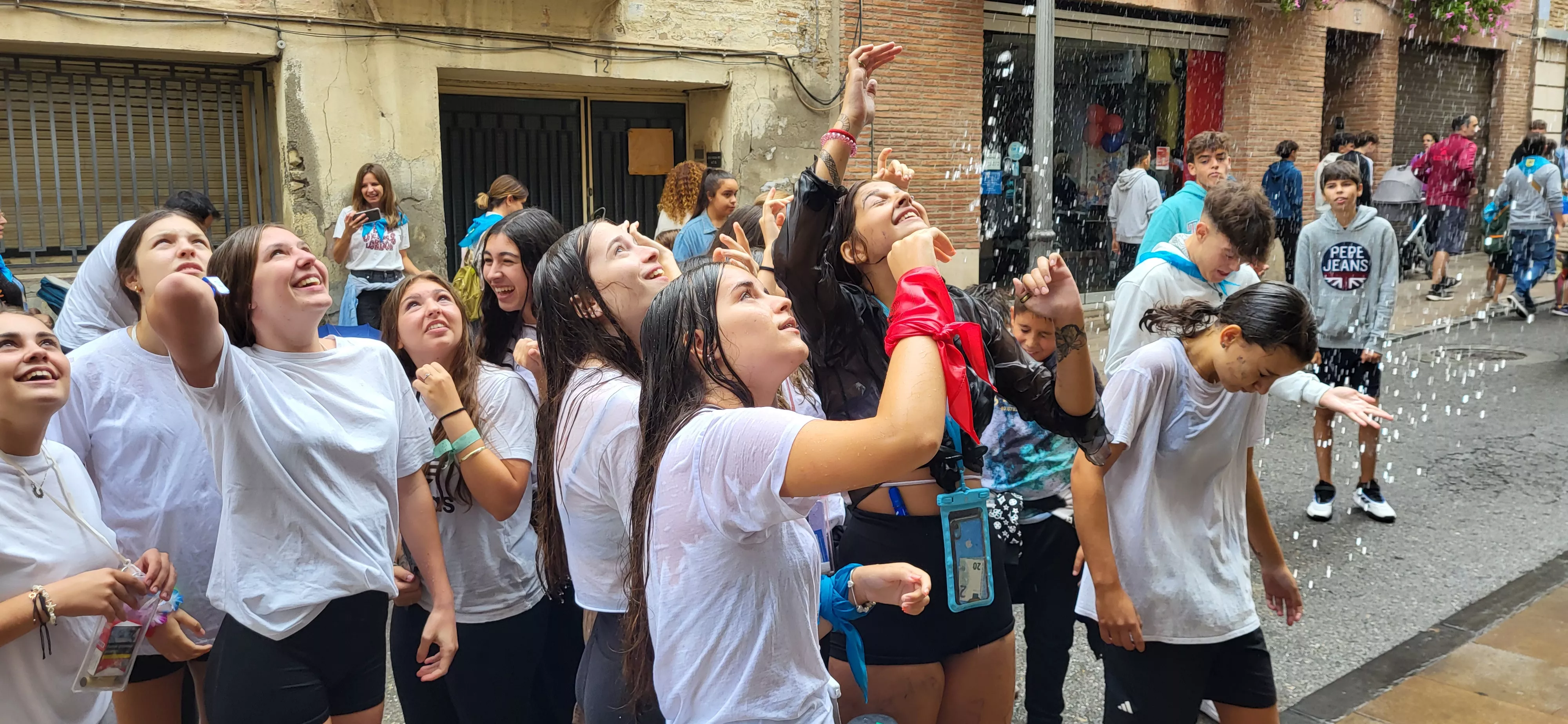 Codetazo infantil con el que Monzón ha iniciado las fiestas de San Mateo 2024. Foto Mercedes Manterola