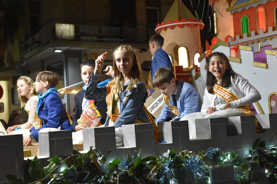 Concurso de carrozas en la primera jornada de las fiestas de Monzón.