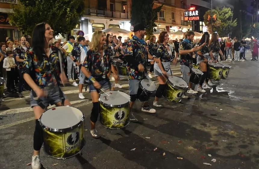 Concurso de carrozas en la primera jornada de las fiestas de Monzón.
