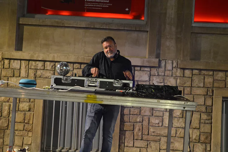 Homenaje de Monzón a sus Mayores.