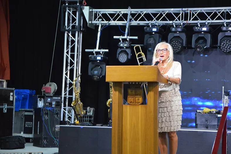 Homenaje de Monzón a sus Mayores.