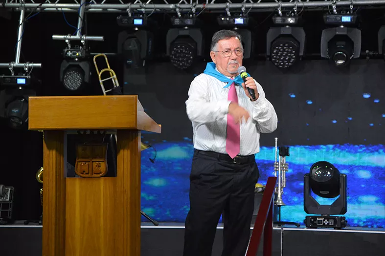 Homenaje de Monzón a sus Mayores.