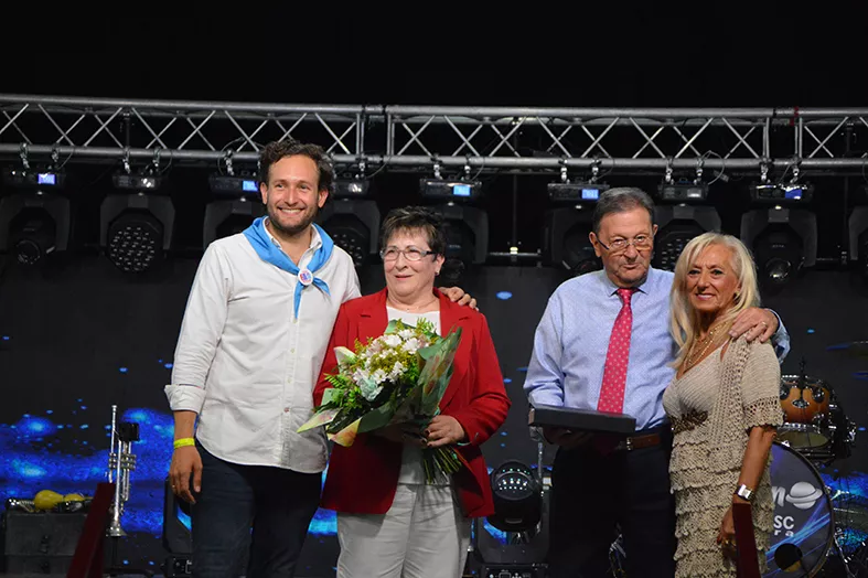 Homenaje de Monzón a sus Mayores.