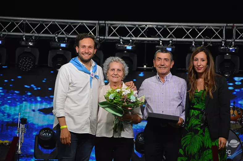 Homenaje de Monzón a sus Mayores.