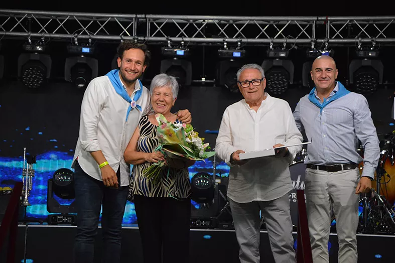 Homenaje de Monzón a sus Mayores.