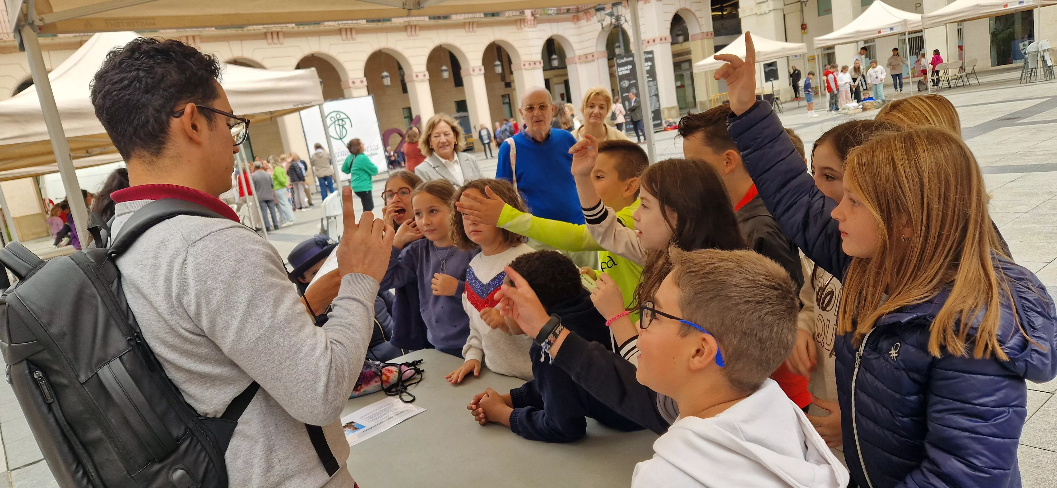 Jornada intergeneracional 2024 organizada por Alzhéimer Huesca. Foto Myriam Martínez 
