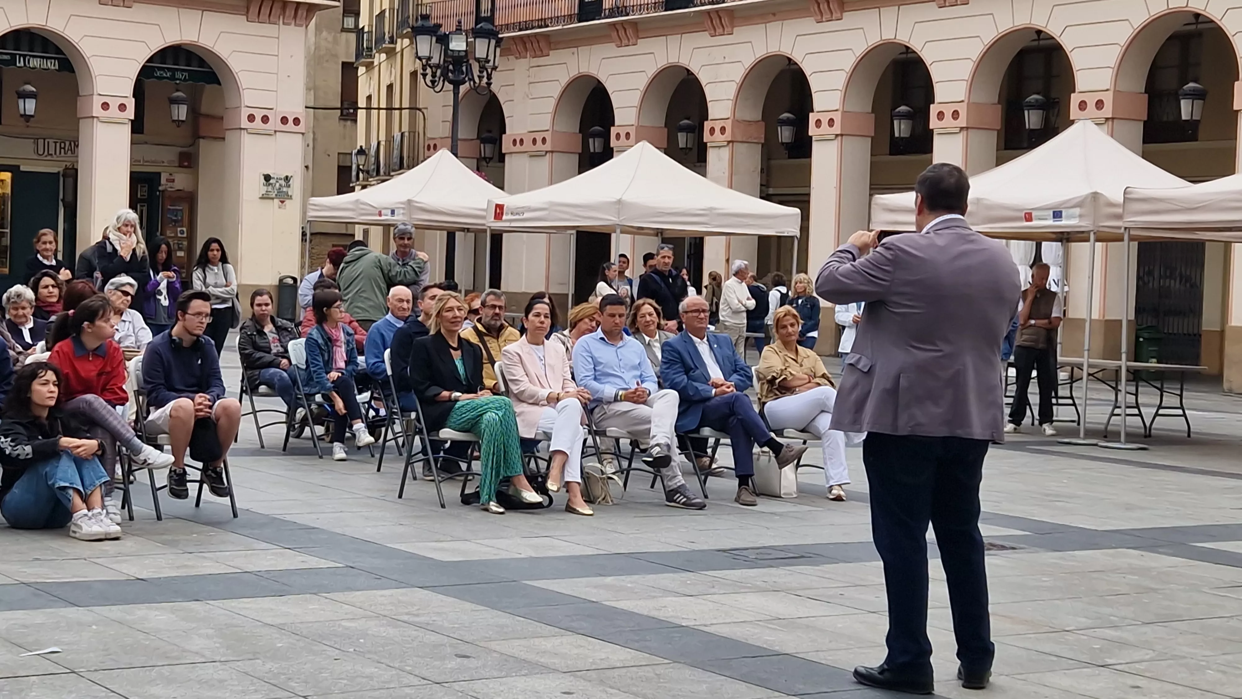 Jornada intergeneracional 2024 organizada por Alzhéimer Huesca. Foto Myriam Martínez 