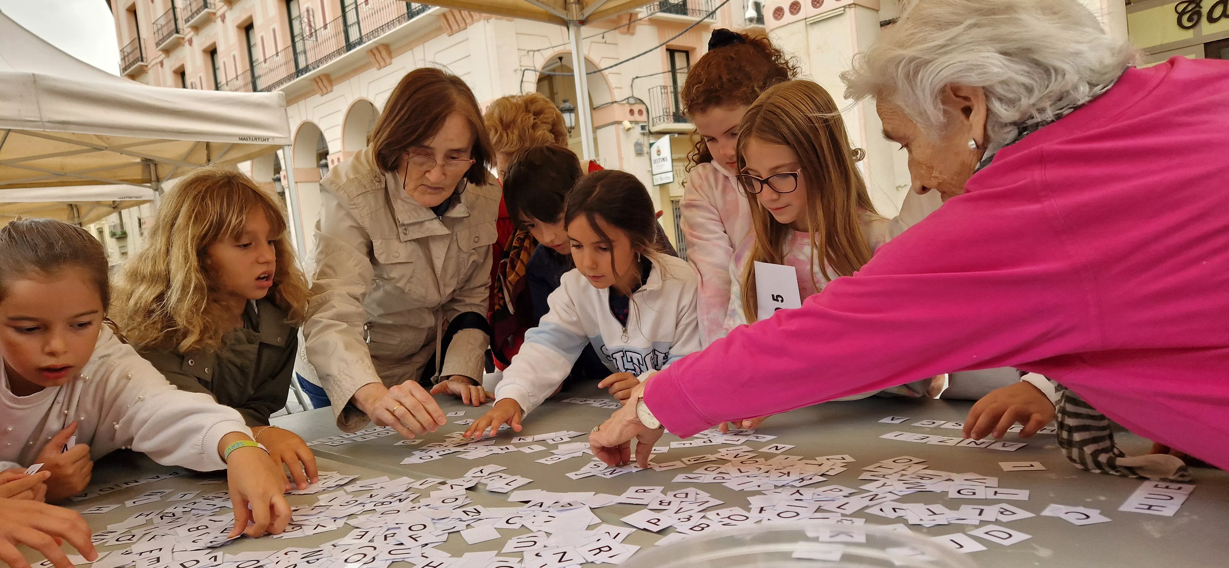 Jornada intergeneracional 2024 organizada por Alzhéimer Huesca. Foto Myriam Martínez 