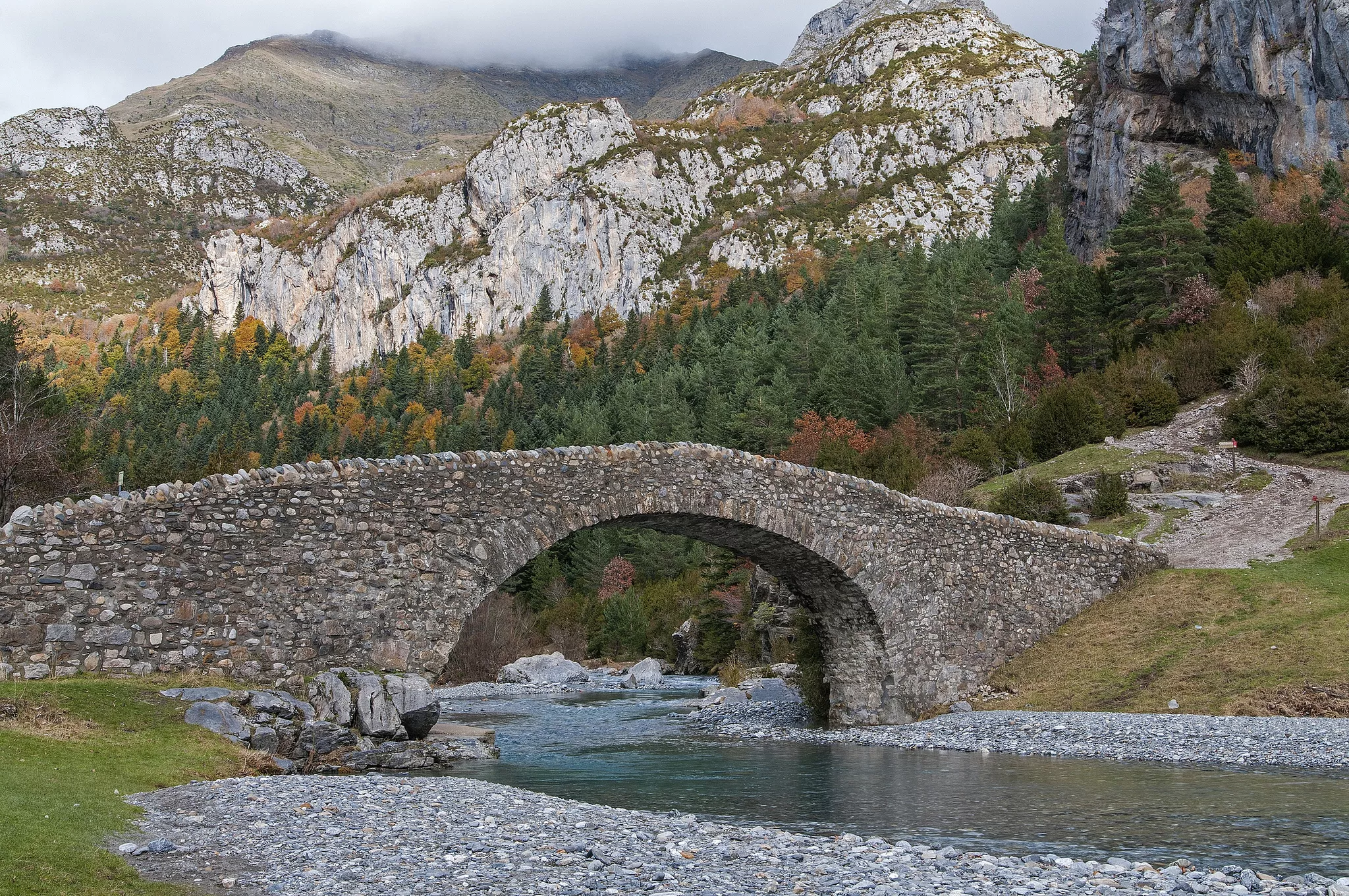 Imagen del municipio de Torla, en el Parque Nacional de Ordesa. Imagen del municipio de Torla, en el Parque Nacional de Ordesa.