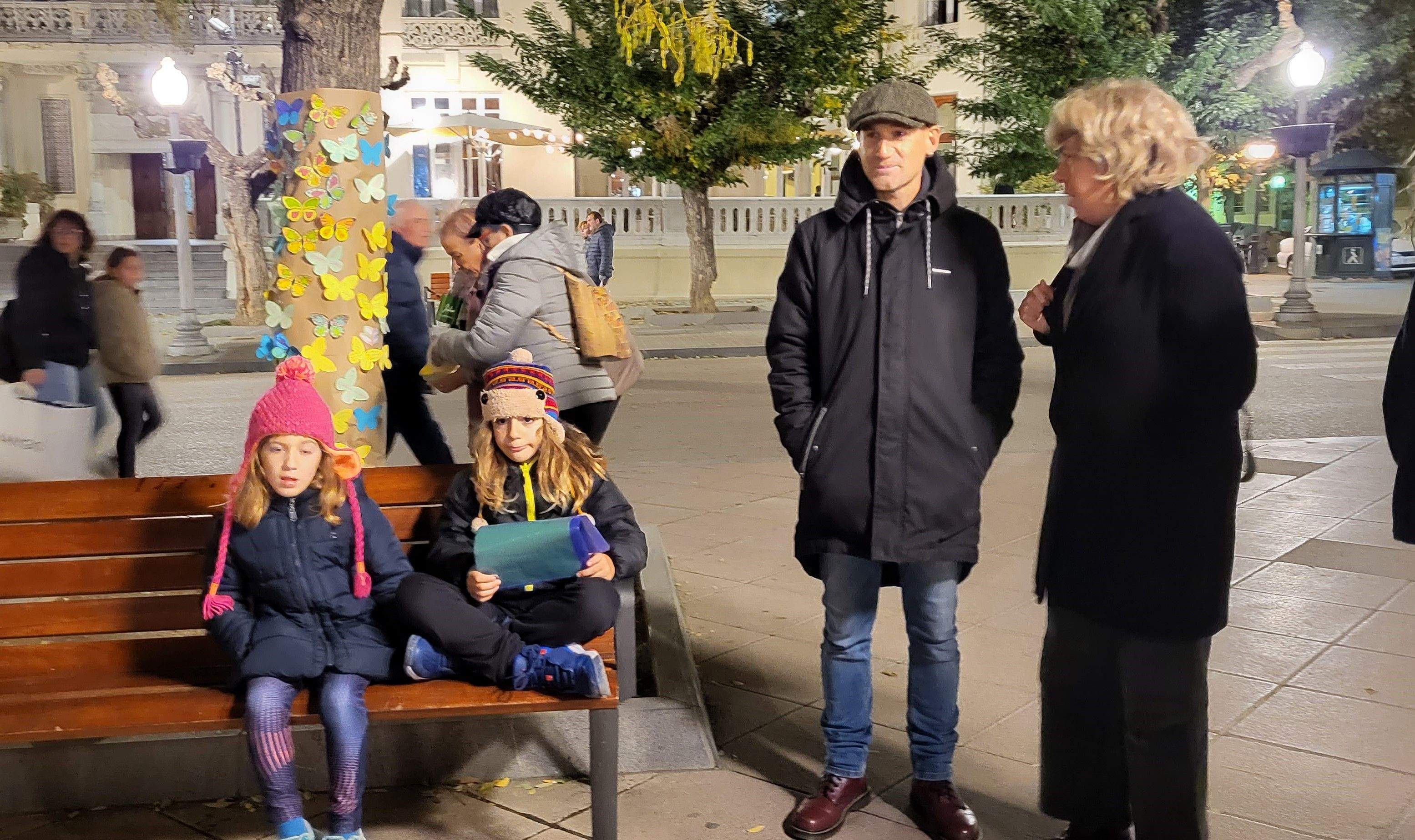 Concentración por el fin de la violencia contra las mujeres en Huesca