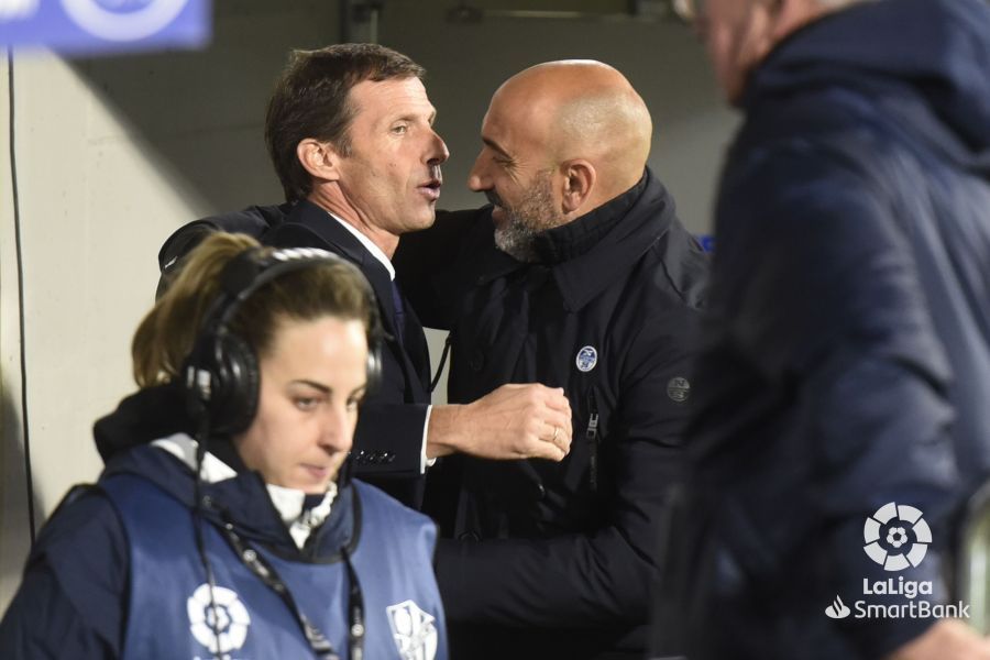 Imágenes del partido entre el Huesca y el Sporting. Foto La Liga