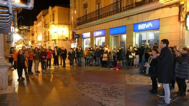 Participantes en el acto del 25N celebrado en Jaca Participantes en el acto del 25N celebrado en Jaca