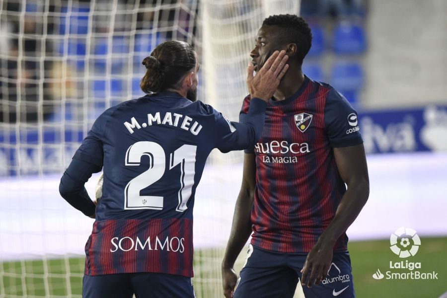 Imágenes del partido entre el Huesca y el Sporting. Foto La Liga