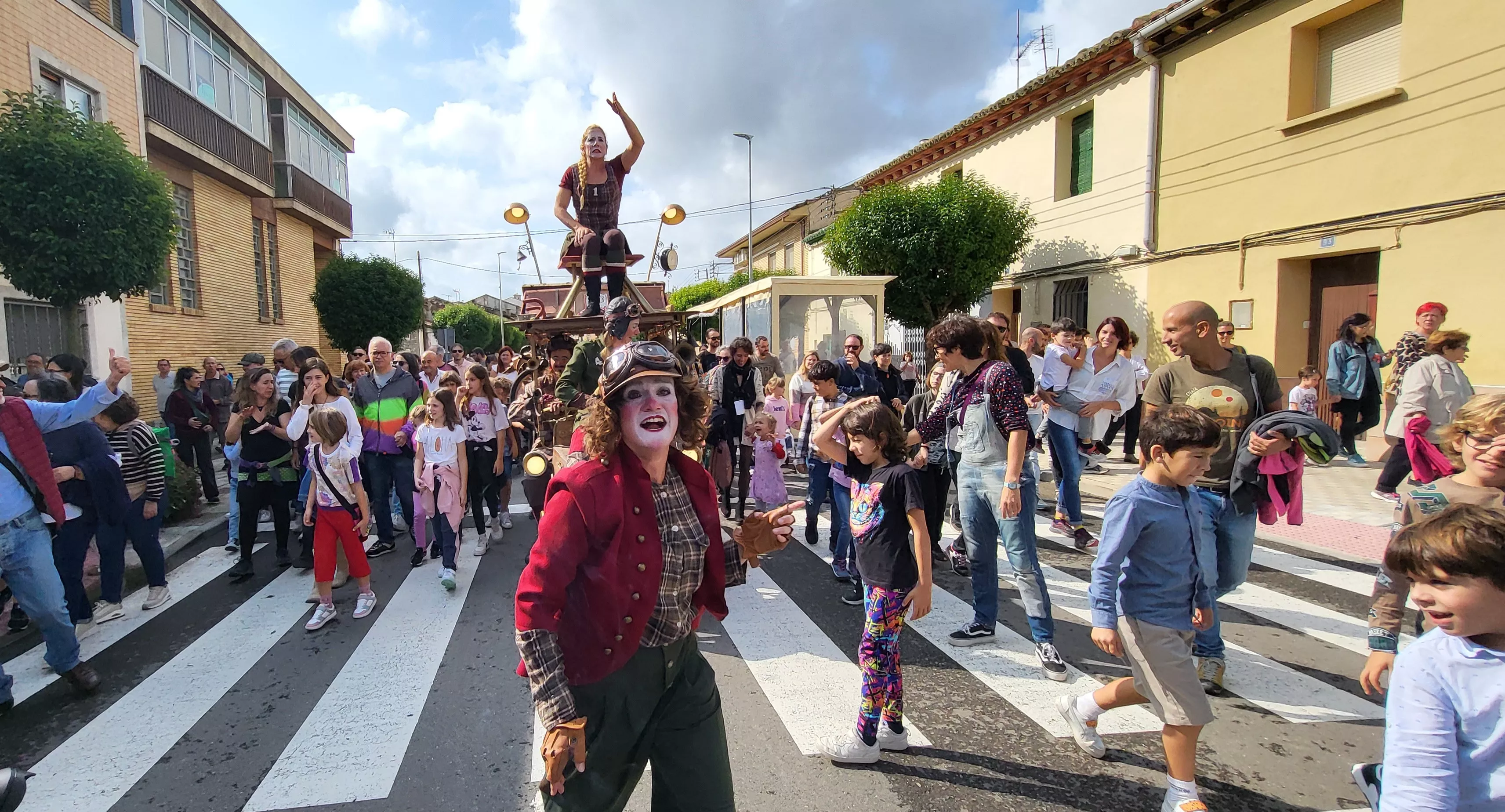  Feria Sin Condiciones celebrada en Gurrea de Gállego. Foto Mercedes Manterola