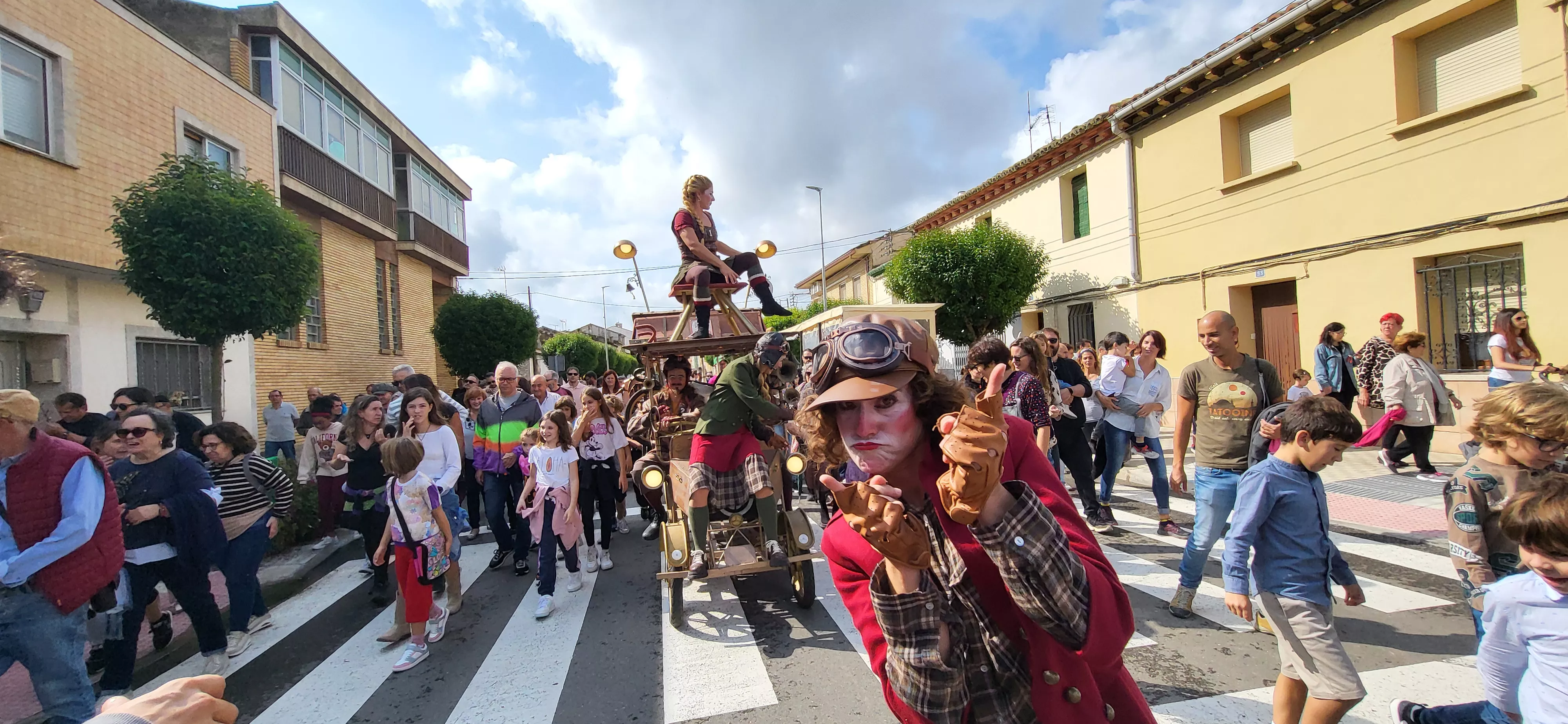  Feria Sin Condiciones celebrada en Gurrea de Gállego. Foto Mercedes Manterola
