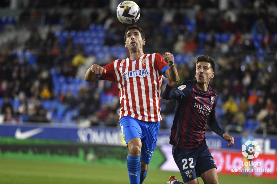Imágenes del partido entre el Huesca y el Sporting. Foto La Liga