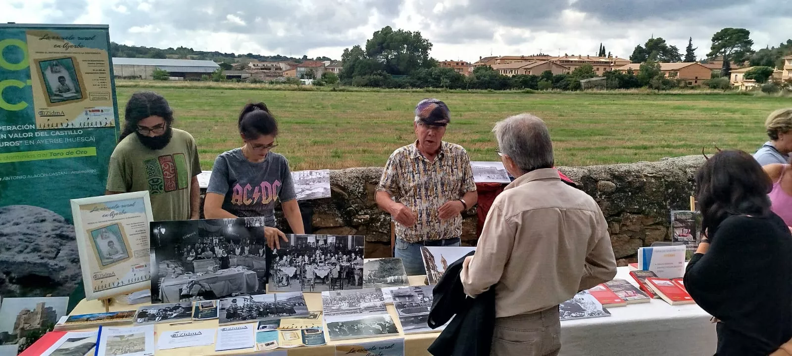 La  Feria de Alternativas Rurales del Prepirineo de Ayerbe celebra su XXVIII edición.