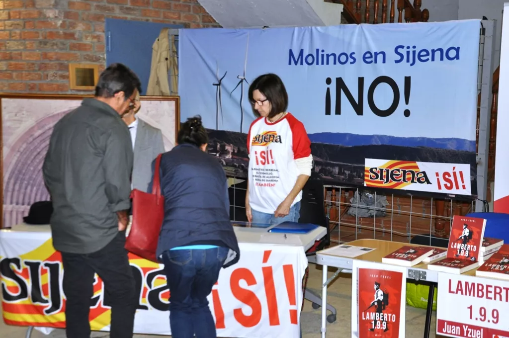 Recogida de firmas de Sijena Sí contra el proyecto Octante de Forestalia