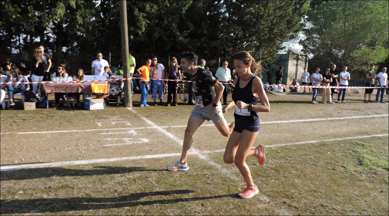 Prima entre Toni Santisteban y Mercedes Carretero