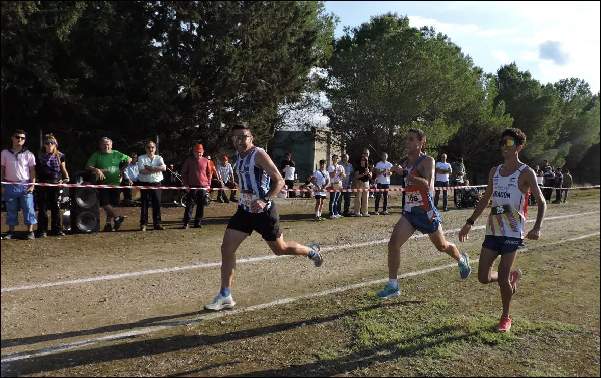 Llegada del cuarto, quinto y sexto clasificado