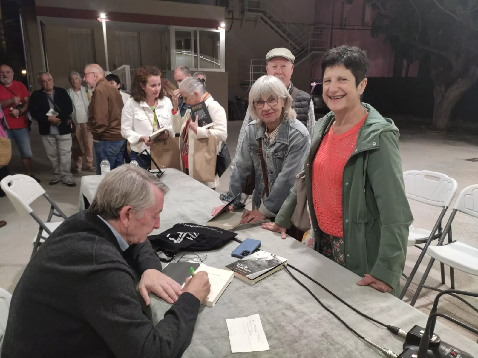 Presentación del libro "El fin de un mundo" de Carmelo Romero. Foto Quino Escartín 