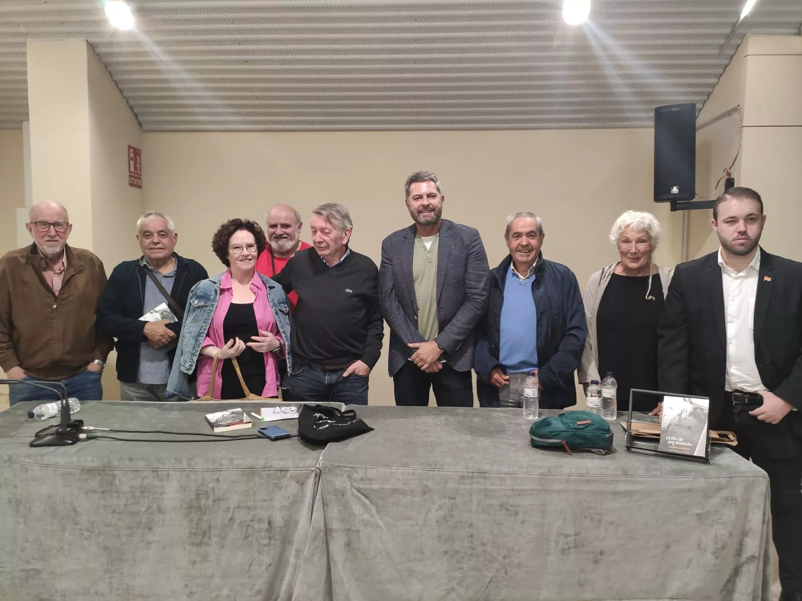 Presentación del libro "El fin de un mundo" de Carmelo Romero. Foto Quino Escartín 
