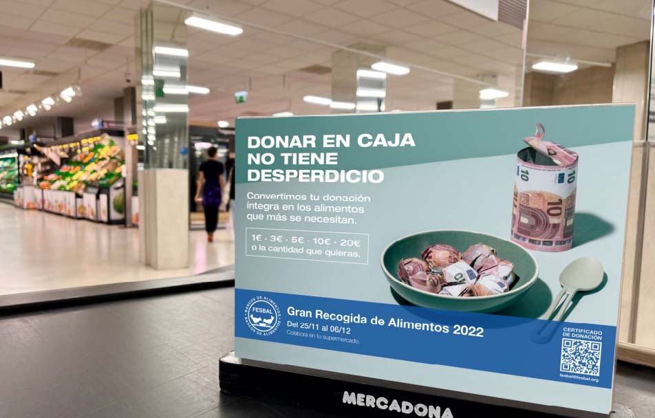 Tienda de Mercadona con la campaña