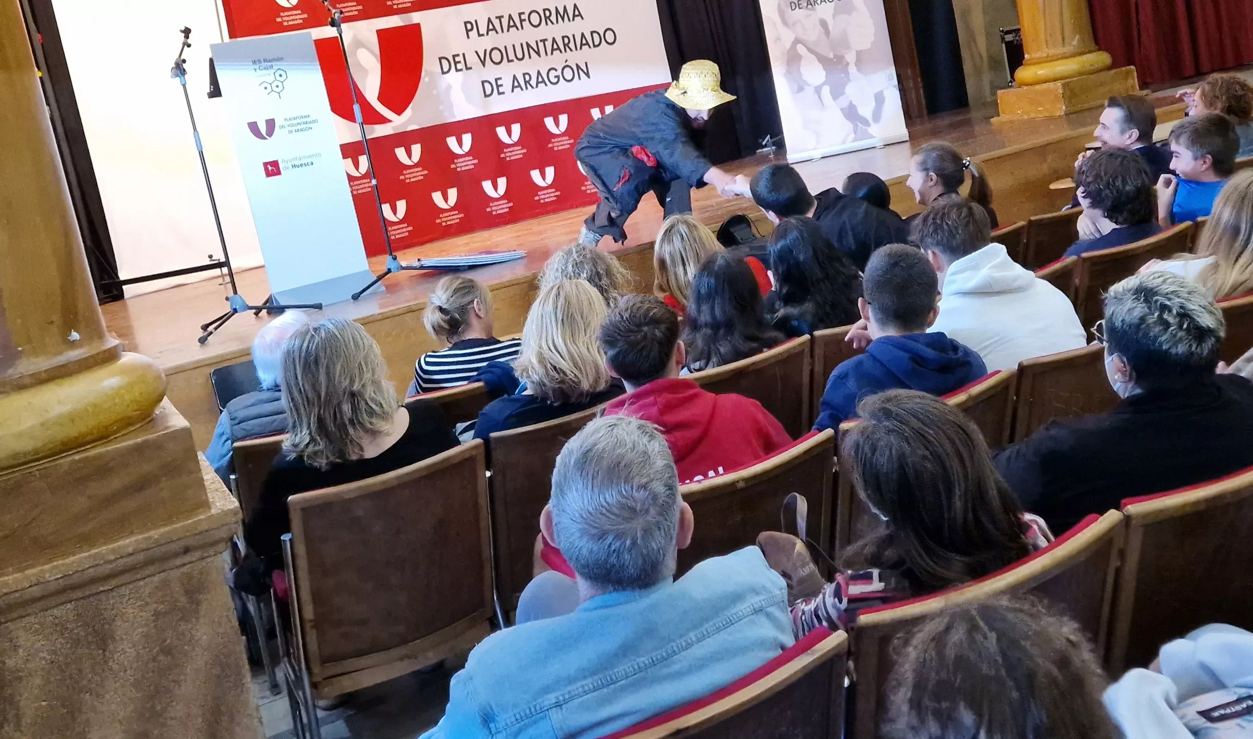 Día del Cooperante en el IES Ramón y Cajal de Huesca. Foto Myriam Martínez