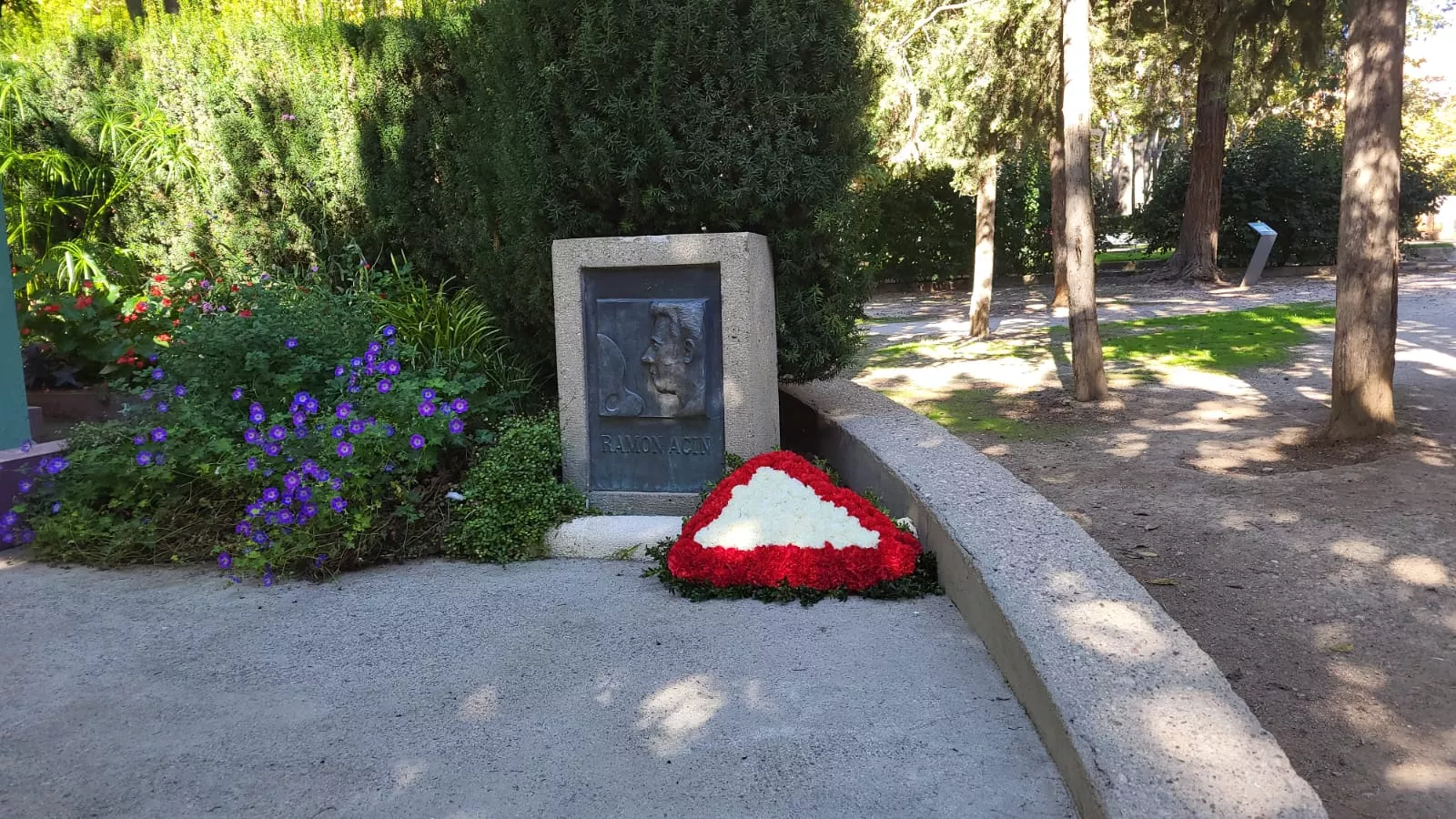 Tenida Blanca Abierta en Huesca de la Logia masónica Unión Sincera del Cierzo de Aragoza