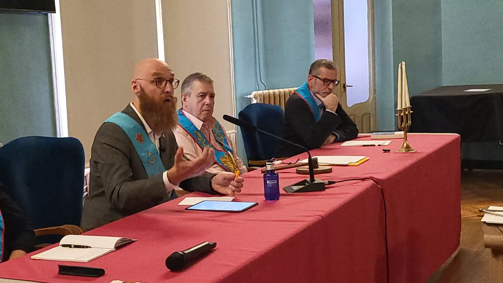 Tenida Blanca Abierta en Huesca de la Logia masónica Unión Sincera del Cierzo de Aragoza