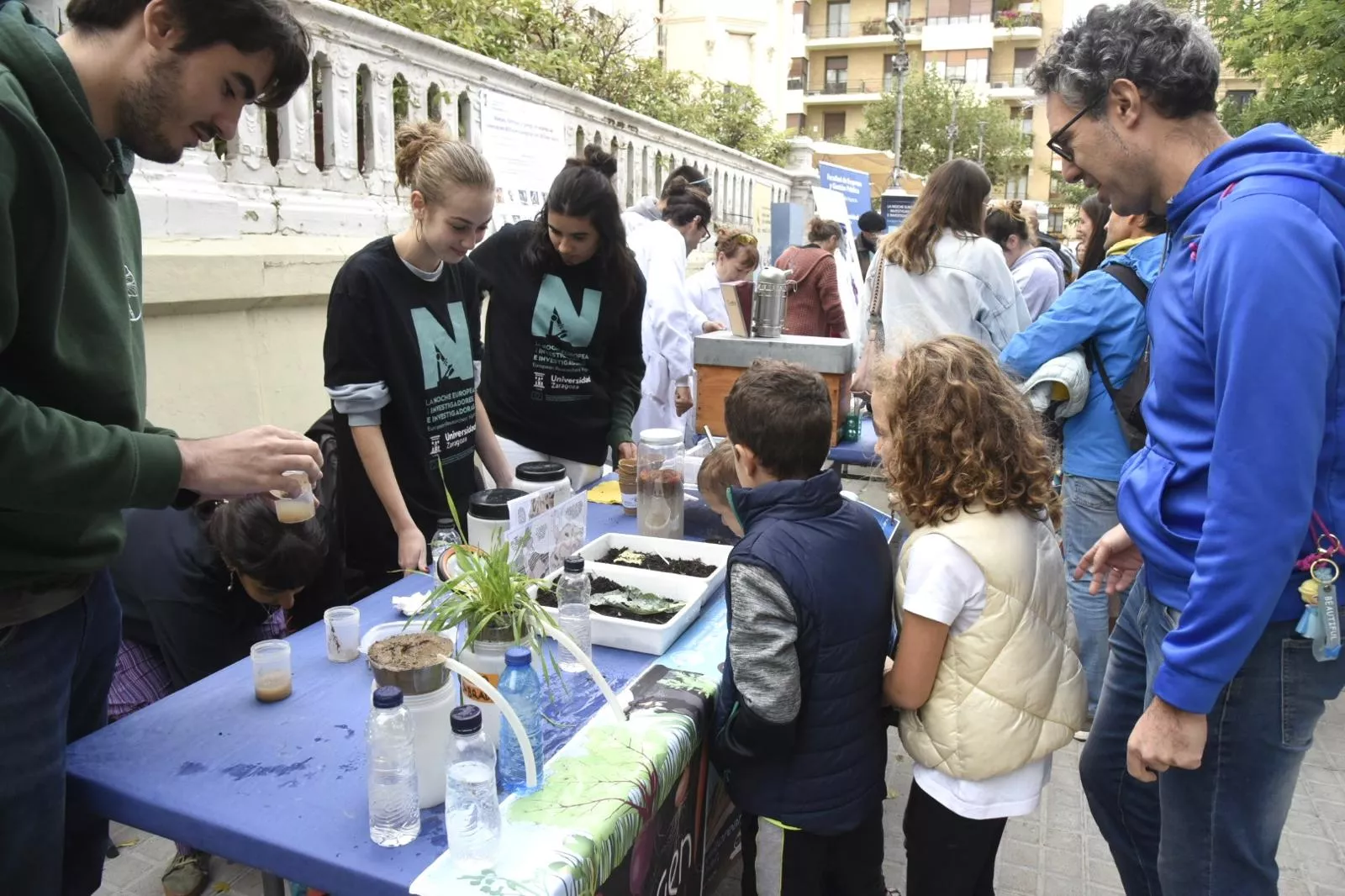 Noche Europea de los Investigadores en Huesca. Foto Javier Blasco 