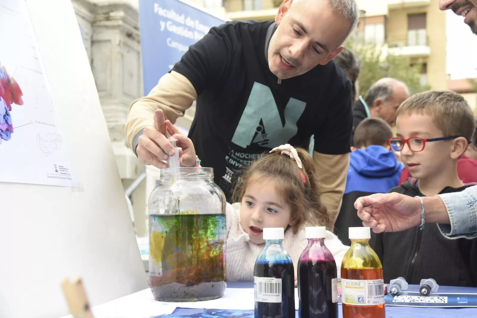 Noche Europea de los Investigadores en Huesca. Foto Javier Blasco 