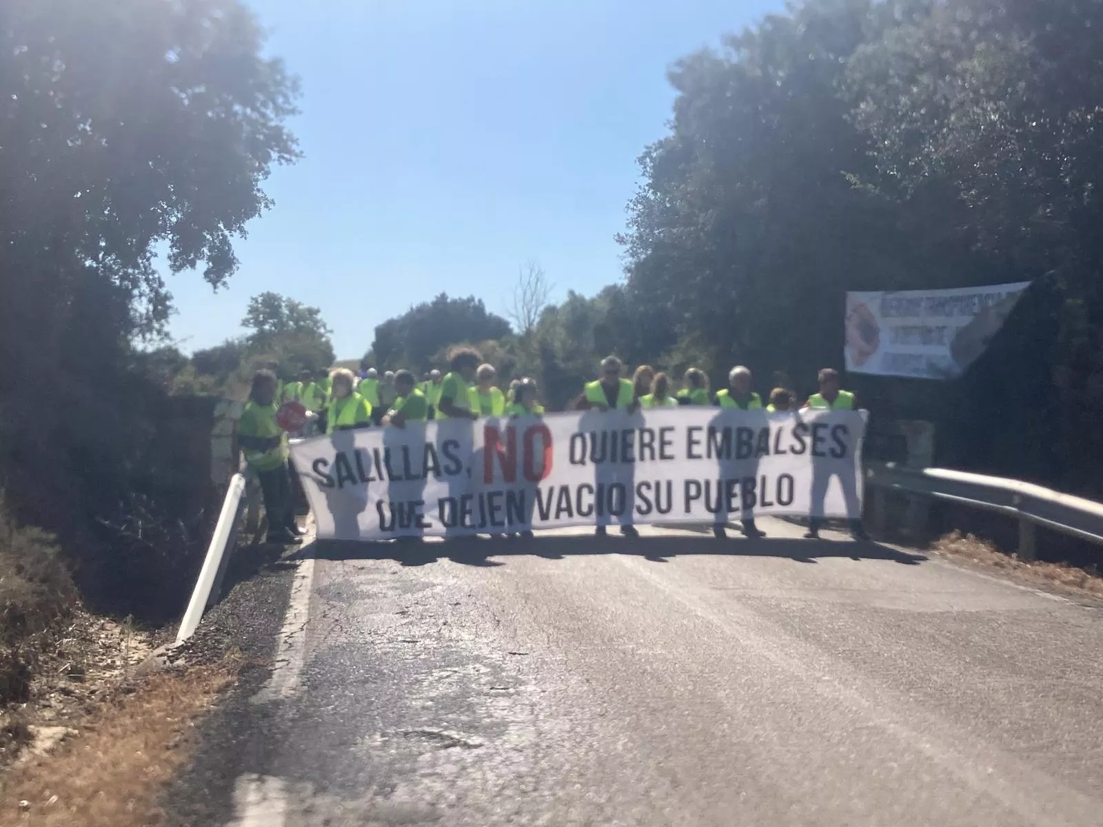 Manifestación en Salillas contra los sectores X y XI del Canal del Flumen