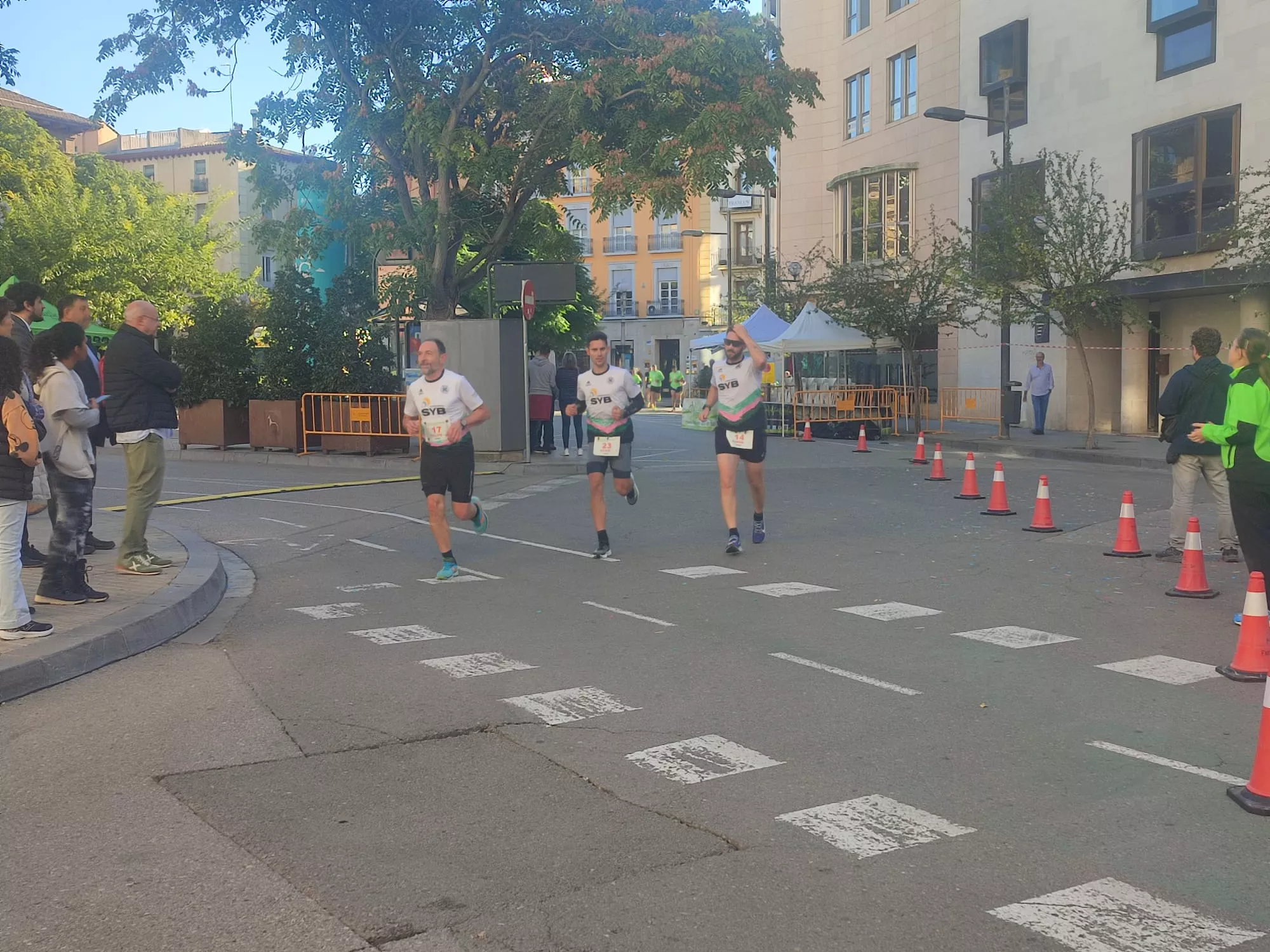 Carrera Esic empresas Huesca 