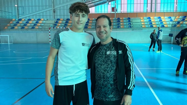Jorge Royo y Roberto Mollinedo, en la concentración Sub-15 de Oviedo. Jorge Royo y Roberto Mollinedo, en la concentración Sub-15 de Oviedo.