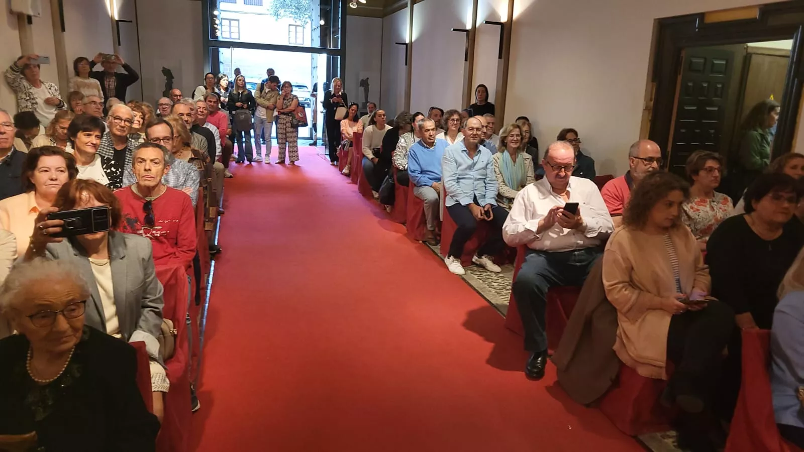 Homenaje del Ayuntamiento de Huesca a los 36 centenarios de la ciudad