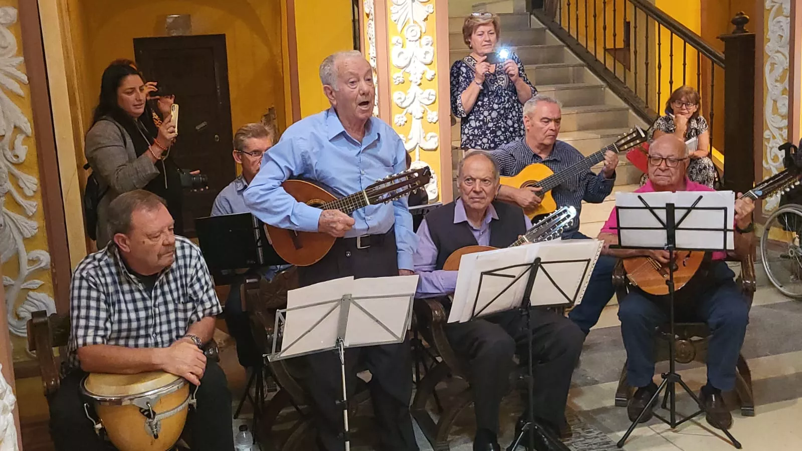 Homenaje del Ayuntamiento de Huesca a los 36 centenarios de la ciudad