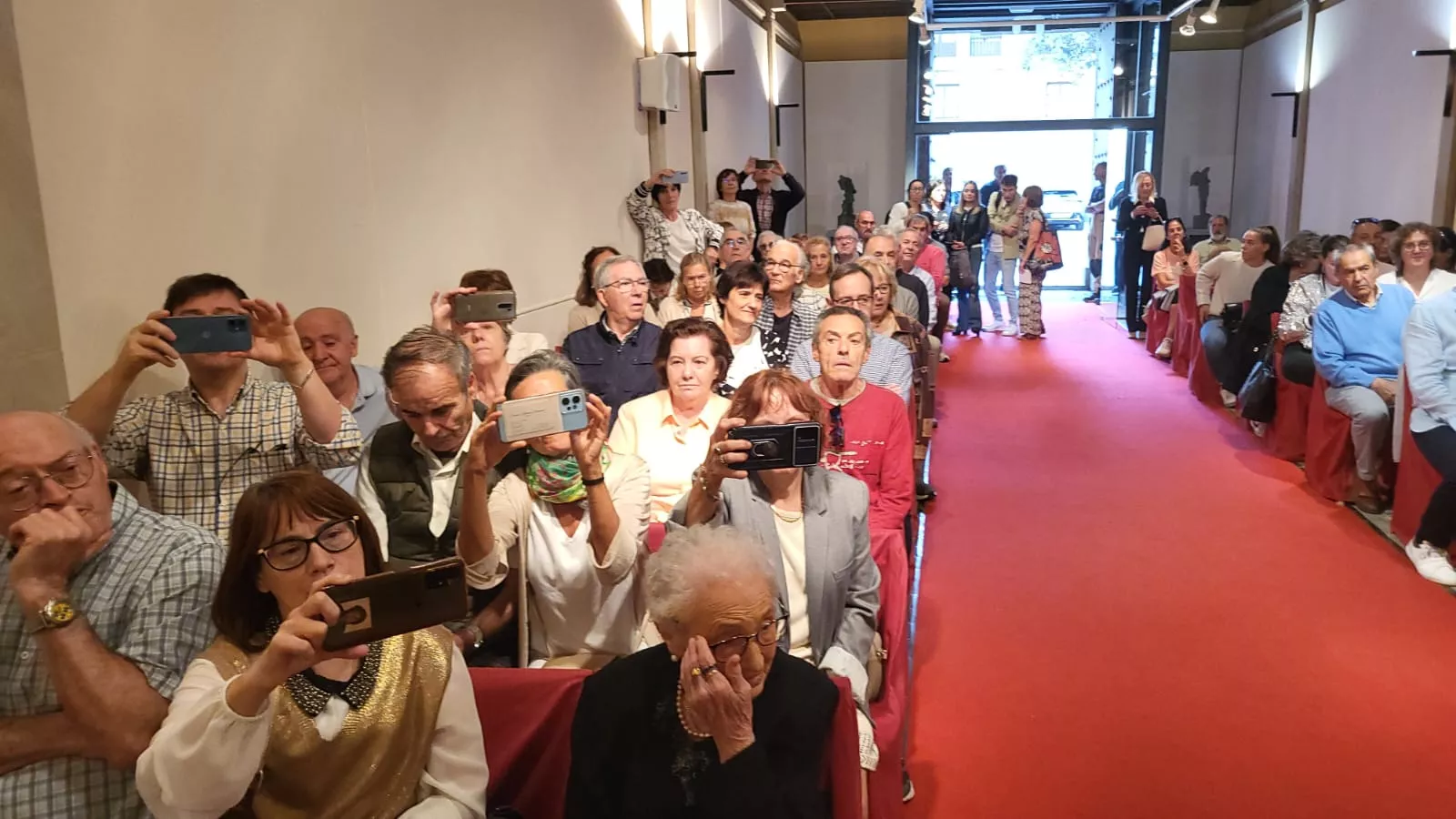 Homenaje del Ayuntamiento de Huesca a los 36 centenarios de la ciudad
