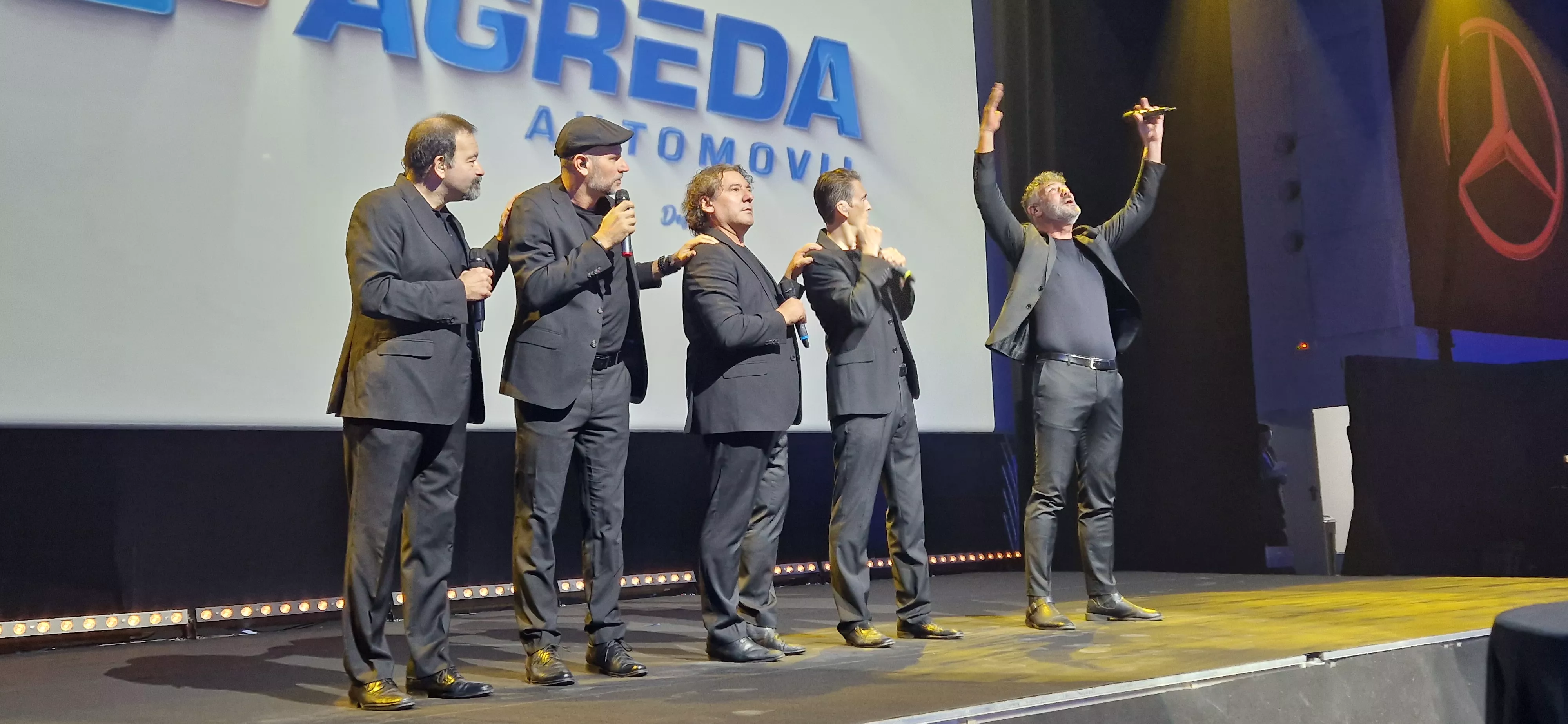 b Vocal en la presentación de Ágreda Automóvil en Huesca. Foto Myriam Martínez 