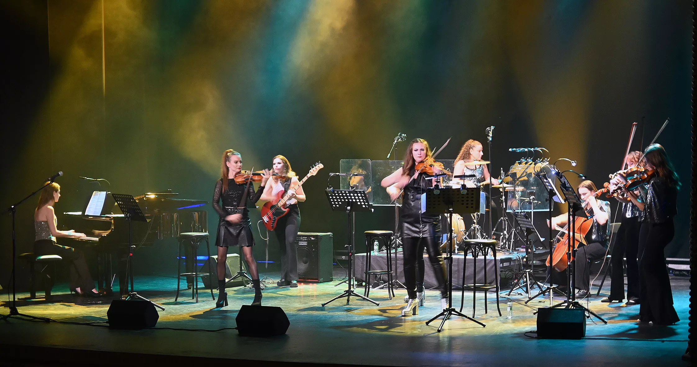 Délica Chambers Orchestra en el Teatro Olimpia. Foto Carlos Jalle