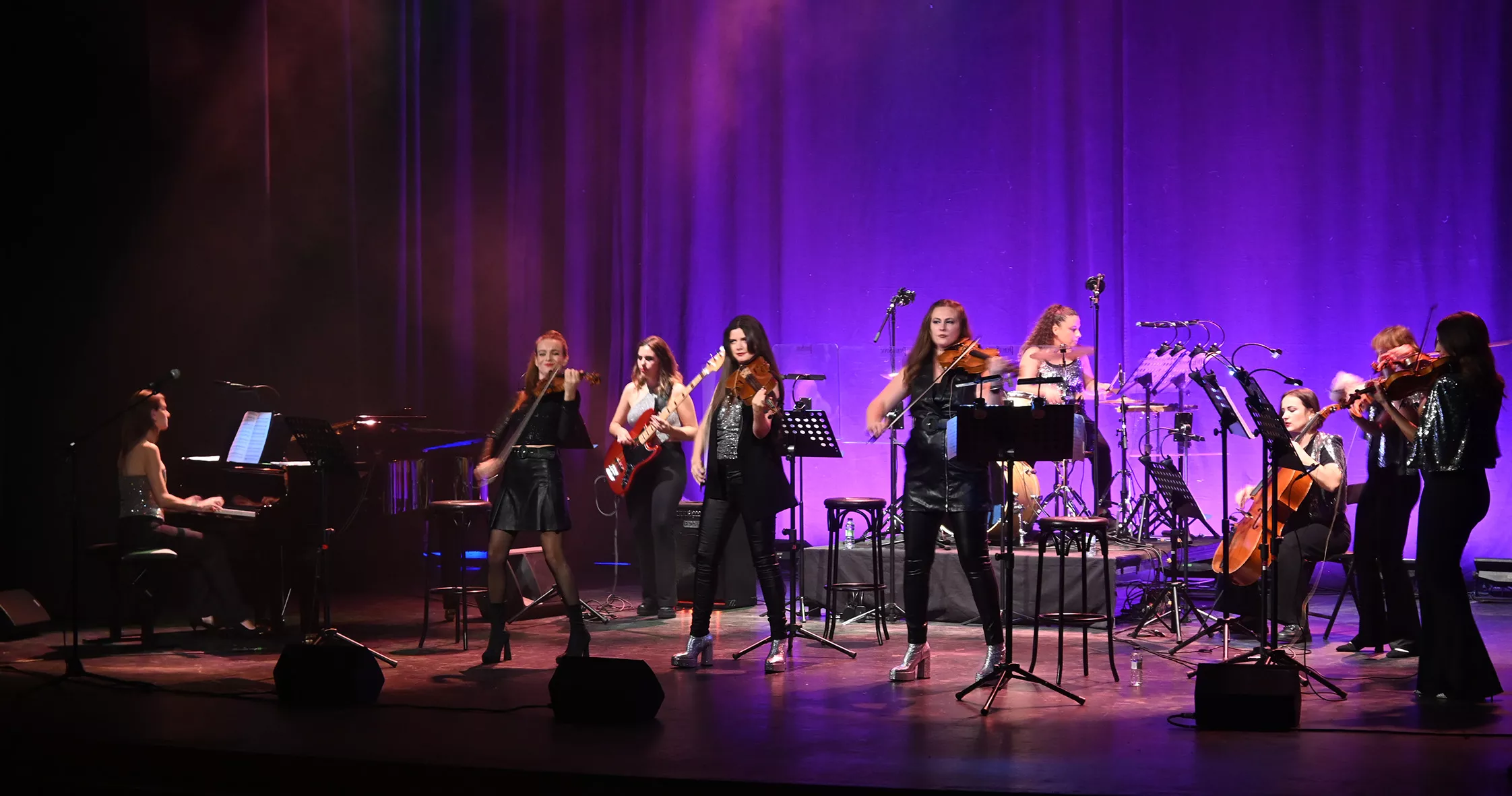 Délica Chambers Orchestra en el Teatro Olimpia. Foto Carlos Jalle