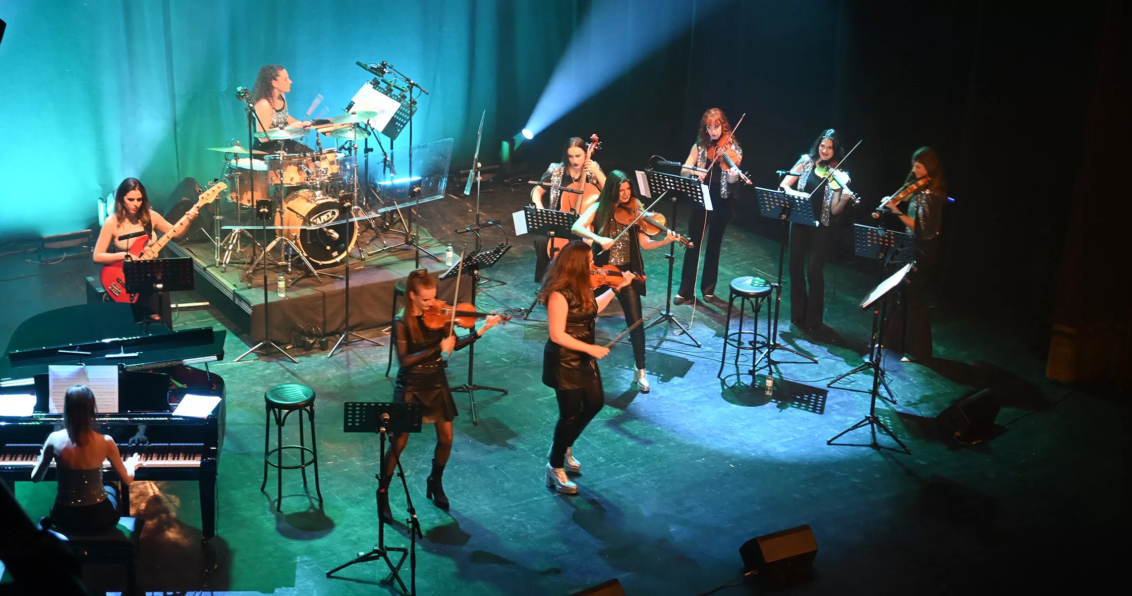 Délica Chambers Orchestra en el Teatro Olimpia. Foto Carlos Jalle